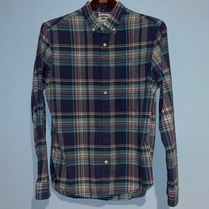 Old navy plaid button down shirt